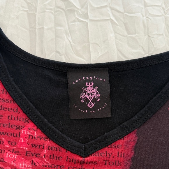 Contagious In Rock We Trust Roma Graphic Tee - Picture 2 of 3